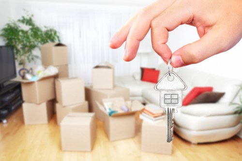 Reliable storage support for households and commercial customers in Claphampark